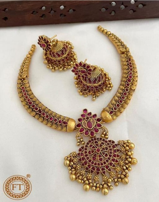 Necklace & Earrings Set